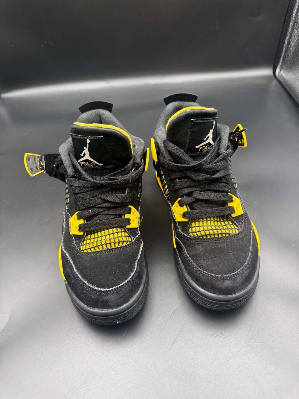 Air Jordan 4 Retro GS 'Thunder 2023' (Size 3.5Y)